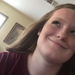 Meet your Posher, Danielle